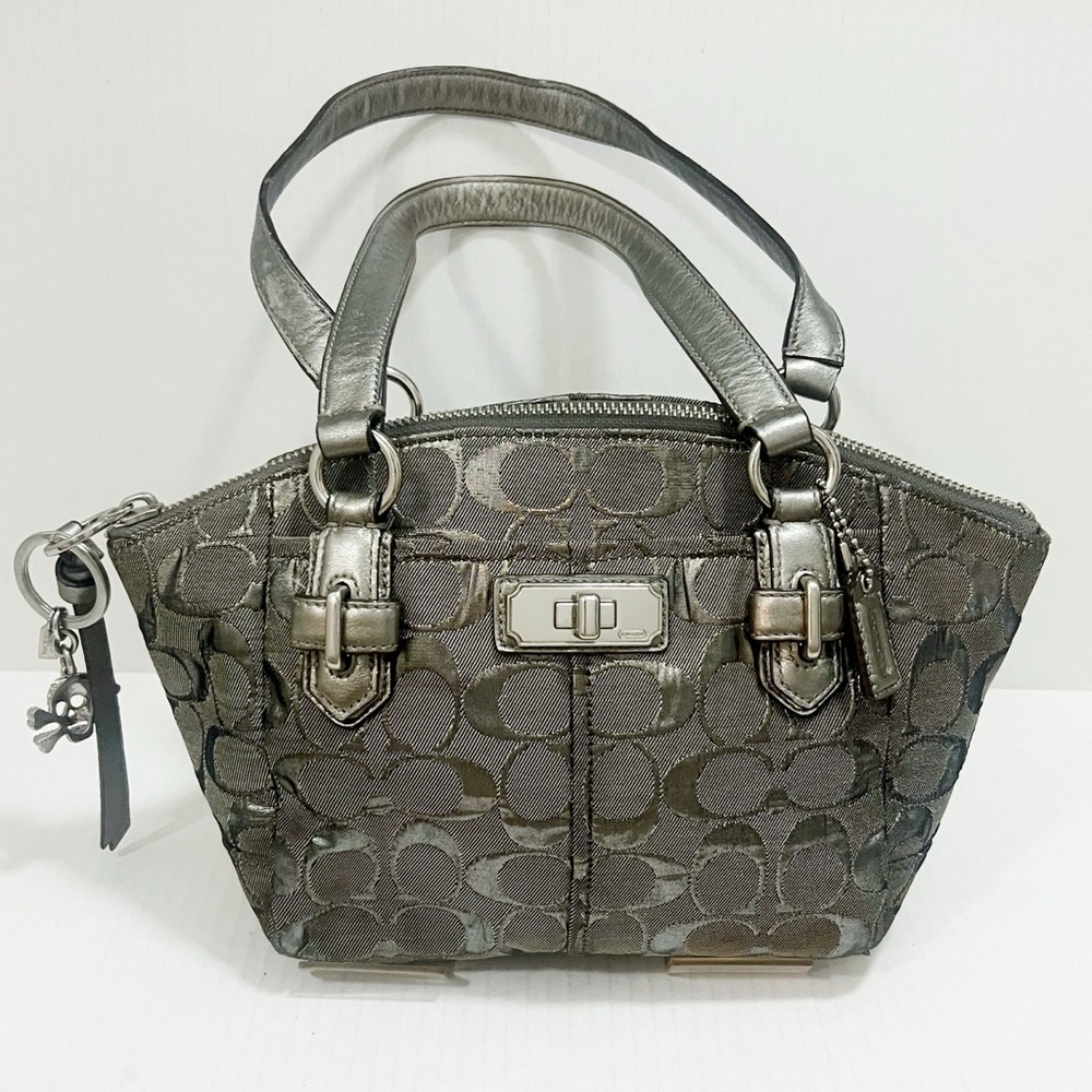 Vintage Coach Shoulder Bag Metallic Green/ Silver Seafoam Green Satin interior